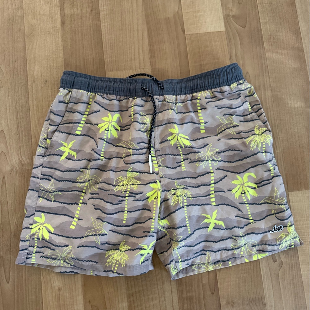 Lost Surf Boards men’s 32 medium Gray and Yellow Palm Tree Men's swim Shorts